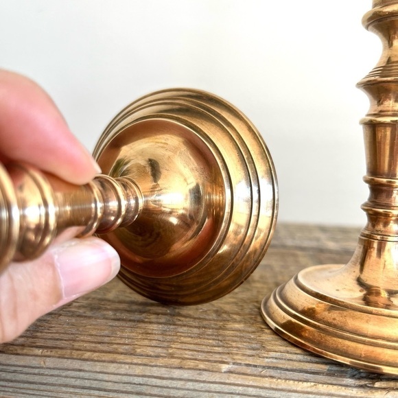 Brass pair of candlesticks - Picture 6 of 6
